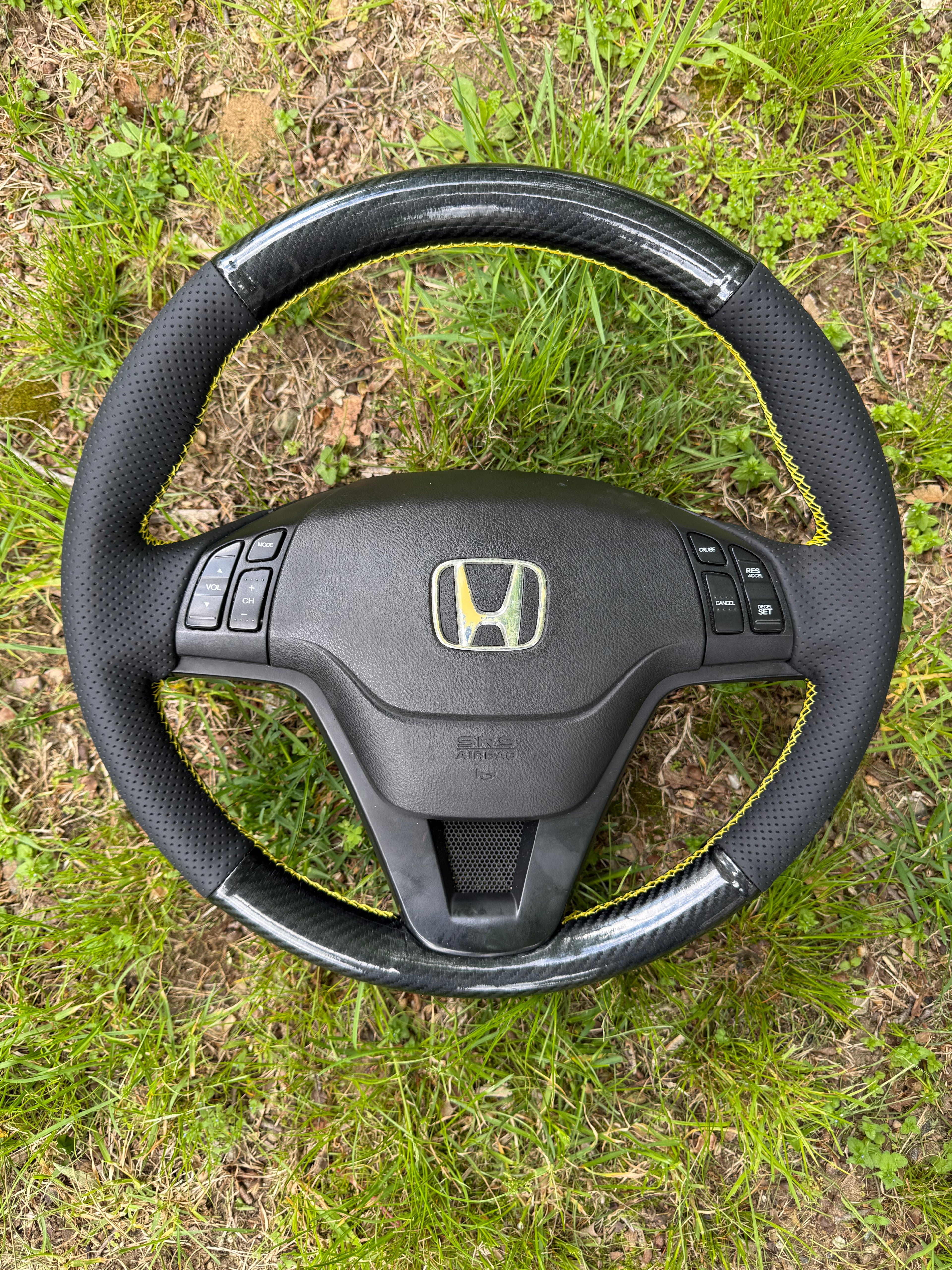 Carbon fiber style and leather steering wheel covers(All makes and models available)